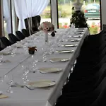 Alojamento de Acomodação e Pequeno-almoço Málnaliget Rendezvényház Kecskemét